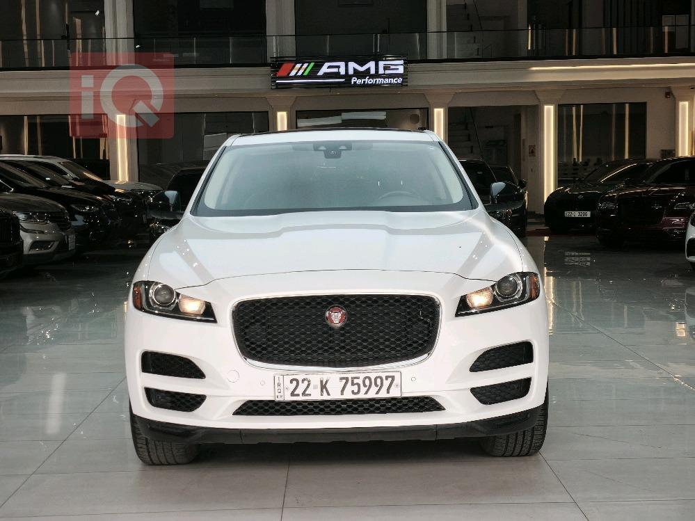 جاكوار إف-بيس